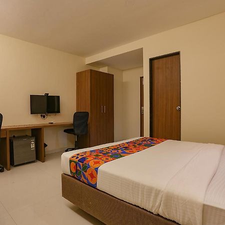 Fabhotel Royal International Mumbai Exterior foto
