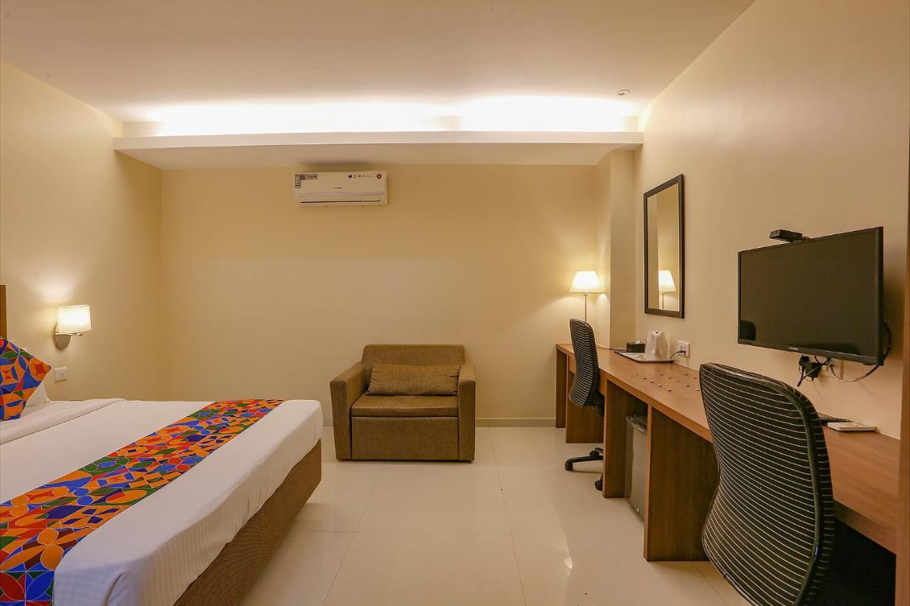 Fabhotel Royal International Mumbai Exterior foto