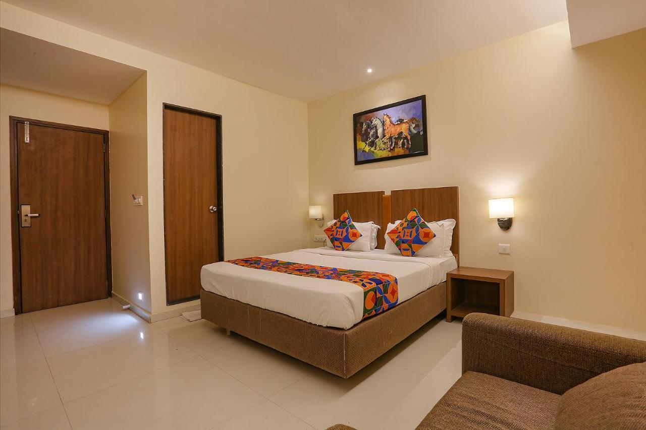 Fabhotel Royal International Mumbai Exterior foto