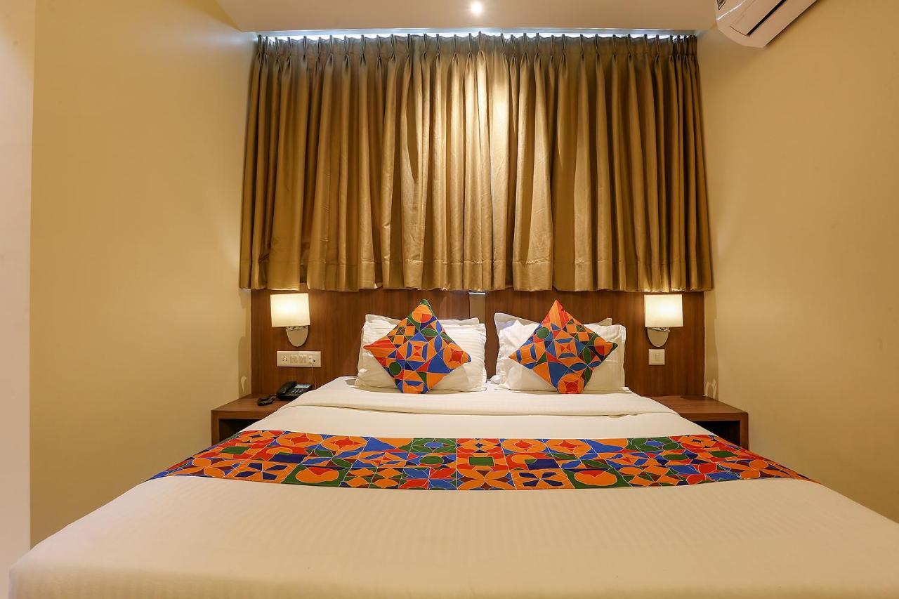 Fabhotel Royal International Mumbai Exterior foto